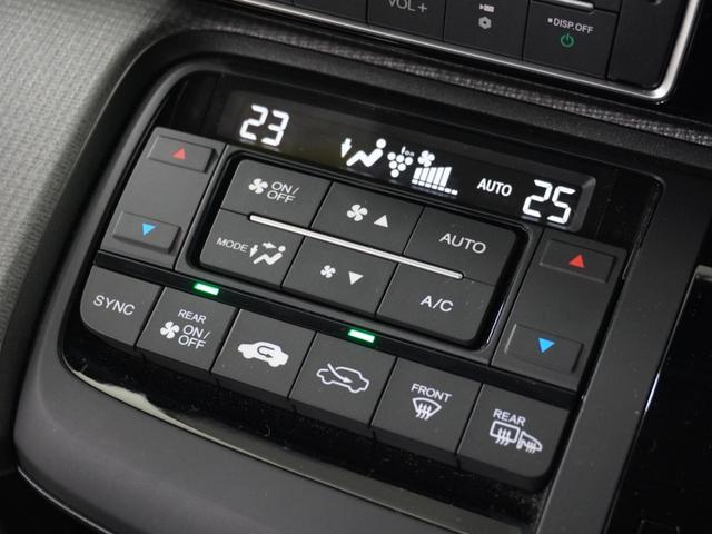 ステップワゴンスパーダ スパーダホンダセンシング 1オ-ナ-ナビ後席モニタDレコETC2.0両電扉 アダプティブクルーズコントロール Bluetooth パドルシフト 16インチ純正アルミホイール CD/DVD フルセグTV レーンアシスト 禁煙車(12枚目)