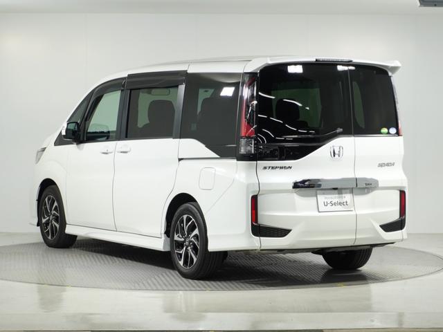 ステップワゴンスパーダ スパーダホンダセンシング 1オ-ナ-ナビ後席モニタDレコETC2.0両電扉 アダプティブクルーズコントロール Bluetooth パドルシフト 16インチ純正アルミホイール CD/DVD フルセグTV レーンアシスト 禁煙車(30枚目)