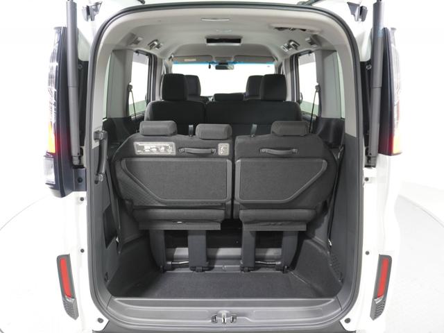 ステップワゴンスパーダ スパーダホンダセンシング 1オ-ナ-ナビ後席モニタDレコETC2.0両電扉 アダプティブクルーズコントロール Bluetooth パドルシフト 16インチ純正アルミホイール CD/DVD フルセグTV レーンアシスト 禁煙車(40枚目)