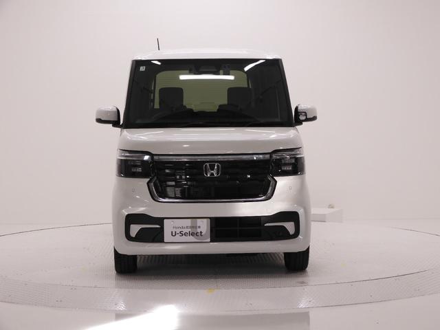 Ｎ－ＢＯＸカスタム ターボ　デモカー　９インチ純正ナビ　ドラレコ　ＥＴＣ　バックカメラ　両側電動スライドドア　渋滞追従クルーズ　Ｂｌｕｅｔｏｏｔｈ　障害物センサー　シートヒーター　１５インチ純正アルミホイール　禁煙車　スペアキー（26枚目）