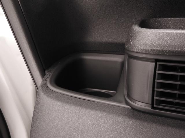 Ｎ－ＢＯＸカスタム ターボ　デモカー　９インチ純正ナビ　ドラレコ　ＥＴＣ　バックカメラ　両側電動スライドドア　渋滞追従クルーズ　Ｂｌｕｅｔｏｏｔｈ　障害物センサー　シートヒーター　１５インチ純正アルミホイール　禁煙車　スペアキー（65枚目）