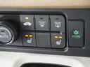 ベースグレード　２年保証当社試乗車ナビＲカメ両電扉ＥＴＣドラレコ　ＢＬＵＥＴＯＯＴＨ　衝突軽減システム　スマートキ－　車線維持支援システム　禁煙　電動格納式ドアミラー　カーテンエアバック　イモビライザー　ＥＣＯモード（23枚目）
