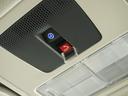 ベースグレード　当社試乗車ナビＤレコＲカメＥＴＣ両電扉ＢＴ地デジ　ＢＬＵＥＴＯＯＴＨ　衝突軽減システム　スマートキ－　車線維持支援システム　禁煙　電動格納式ドアミラー　カーテンエアバック　イモビライザー　ＥＣＯモード（43枚目）
