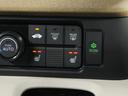 ベースグレード　当社試乗車ナビＲカメＤレコＥＴＣ両電扉ＢＴ地デジ　ＢＬＵＥＴＯＯＴＨ　衝突軽減システム　スマートキ－　車線維持支援システム　禁煙　電動格納式ドアミラー　カーテンエアバック　イモビライザー　ＥＣＯモード（24枚目）
