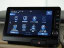 ベースグレード　当社試乗車ナビＲカメＤレコＥＴＣ両電扉ＢＴ地デジ　ＢＬＵＥＴＯＯＴＨ　衝突軽減システム　スマートキ－　車線維持支援システム　禁煙　電動格納式ドアミラー　カーテンエアバック　イモビライザー　ＥＣＯモード（62枚目）