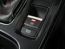オートブレーキホールド機能付き電子パーキングブレーキ!ブレーキペダルを足から離しても停車状態を保ちます。アクセルを踏めば自動でブレーキが解除され、発進可能!