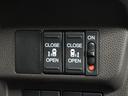 ◆電動スライドドア◆狭い駐車場でも乗り降りが楽々♪お子様が隣の車にドアを当ててしまう心配もございません!小さなお子様連れの方もこれで安心。