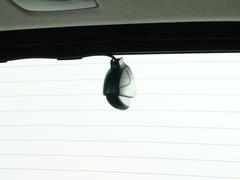 この車にはリアにもドライブレコーダーを装備しております◆映像・音声などを記録する自動車用の装置です。　もしもの事故の際の記録はもちろん、旅行の際の思い出としてドライブの映像を楽しむことができます。 7