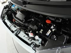 ���󥸥�ϼ֤ο�¡��ʬ�Ǥ������Υ��󥸥�롼�ब�����ȥȥ�֥�δ�ˤʤ�ޤ�����Ź�����Ѥαպޤ�Ȥä�Ű��Ū�����ˤ��ޤ��� 4