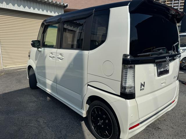 Ｎ－ＢＯＸカスタム ２トーンカラースタイル　ＧターボＳＳパッケージ　禁煙車　ターボ車　ナビ　フルセグ　Ｂｌｕｅｔｏｏｔｈ　　ＥＴＣ　両側スライドドア　パドルシフト　プラグ交換　エアーフィルター交換　ＡＢＳ　バックカメラ　オートクルーズ　オートライト　シートヒーター（9枚目）