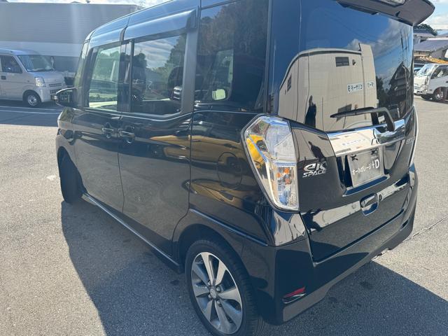 eKスペースカスタム カスタムT 1オーナー 禁煙車 ターボ車 純正ナビ フルセグTV バックカメラ 両側パワースライドドア フリップダウンモニター ETC オートライト 電格ミラー 純正バイザー(9枚目)