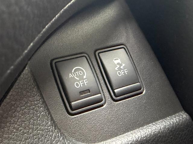 �J�[�u���Ȃ���Ƃ��ɎԂ��O���ɖc��ރA���_�[�X�e�A�A�J�[�u���Ȃ���Ƃ��ɓ����Ɋ������ރI�[�o�[�X�e�A�Ȃǂ�}����@�\