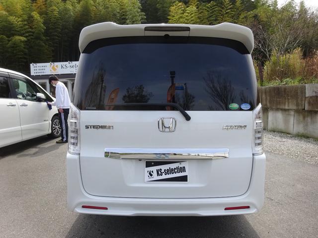 ステップワゴンスパーダ パワーエディション　ＨＩＤヘッドライト　オートライト　ＥＴＣ　メモリーナビ　バックカメラ　両側電動スライドドア　オートエアコン　後部座席マニュアルエアコン　一年保証（7枚目）