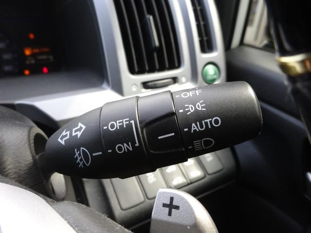 ステップワゴンスパーダ パワーエディション　ＨＩＤヘッドライト　オートライト　ＥＴＣ　メモリーナビ　バックカメラ　両側電動スライドドア　オートエアコン　後部座席マニュアルエアコン　一年保証（19枚目）