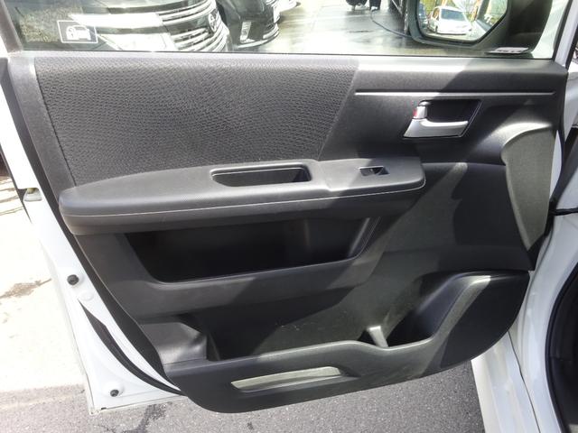 ステップワゴンスパーダ パワーエディション　ＨＩＤヘッドライト　オートライト　ＥＴＣ　メモリーナビ　バックカメラ　両側電動スライドドア　オートエアコン　後部座席マニュアルエアコン　一年保証（46枚目）