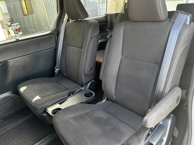 エスクァイア ハイブリッドXi ナビ Bluetoothオーディオ シートヒーター プッシュスタート TV 電動スライドドア ロールサンシェード パワーウィンドウ 電動格納ミラー オートエアコン ETC スマートキー アフター保証(11枚目)