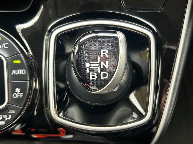 エスクァイア ハイブリッドXi ナビ Bluetoothオーディオ シートヒーター プッシュスタート TV 電動スライドドア ロールサンシェード パワーウィンドウ 電動格納ミラー オートエアコン ETC スマートキー アフター保証(29枚目)