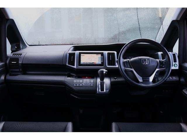 ステップワゴンスパーダ Ｚ　クールスピリット　ＨＩＤヘッドライト　純正インチアルミホイールフリップダウンモニター　両側パワスラ　クルコン　オートライト　　Ｈレザーシート　純正ナビ　ＴＶ　バックカメラ　Ｂｌｕｅｔｏｏｔｈ対応（28枚目）