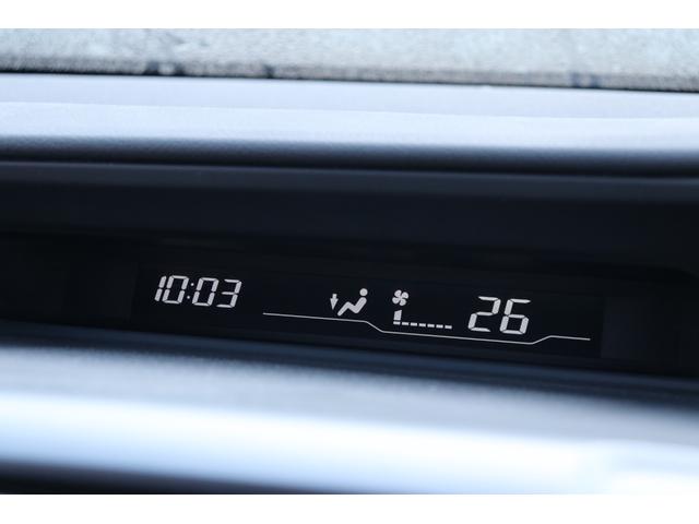 ステップワゴンスパーダ Ｚ　クールスピリット　ＨＩＤヘッドライト　純正インチアルミホイールフリップダウンモニター　両側パワスラ　クルコン　オートライト　　Ｈレザーシート　純正ナビ　ＴＶ　バックカメラ　Ｂｌｕｅｔｏｏｔｈ対応（30枚目）