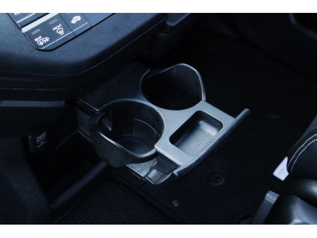 ステップワゴンスパーダ Ｚ　クールスピリット　ＨＩＤヘッドライト　純正インチアルミホイールフリップダウンモニター　両側パワスラ　クルコン　オートライト　　Ｈレザーシート　純正ナビ　ＴＶ　バックカメラ　Ｂｌｕｅｔｏｏｔｈ対応（37枚目）