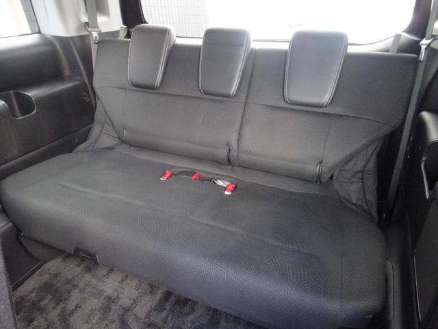 ステップワゴンスパーダ Ｚ　クールスピリット　クルーズコントロール　バックカメラ　両側電動スライドドア　オートエアコン　ＥＴＣ　スマートキー　ＨＩＤヘッドライト（13枚目）