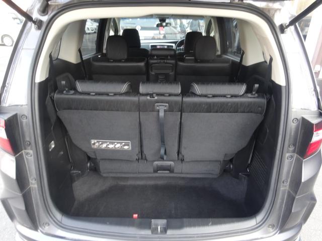 オデッセイ アブソルート　パドルシフト　バックカメラ　プッシュスタート　両側電動スライドドア　衝突被害軽減ブレーキ　パワーウィンドウ　電動格納ミラー　ＥＴＣ　オートエアコン（13枚目）