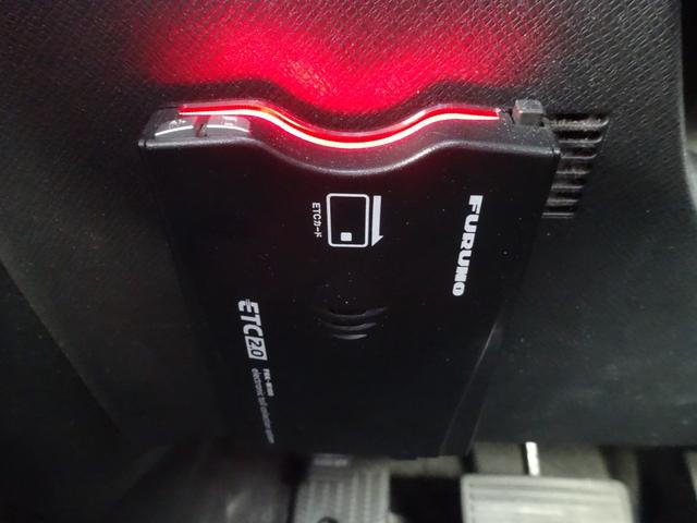 ステップワゴンスパーダ Z 両側電動スライドドア パワーウィンドウ 電動格納ミラー オートエアコン ETC HIDヘッドライト オートエアコン(27枚目)