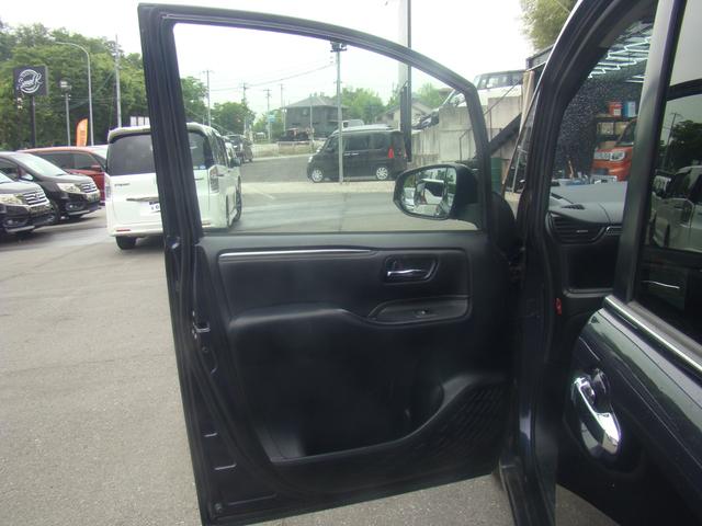 エスクァイア ハイブリッドＧｉ　オートライト　オートエアコン　ステアリングスイッチ　バックカメラ　Ｂｌｕｅｔｏｏｔｈ　両側電動スライドドア　パワーウィンドウ　プッシュスタート　ＥＴＣ（44枚目）