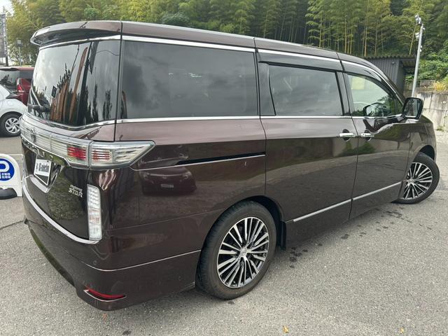 エルグランド ２５０ハイウェイスタープレミアム　スマートキー　ＥＴＣ　Ｂｌｕｅｔｏｏｔｈ　バックモニター　両側電動スライドドア　シートヒーター／クーラー　横滑り防止　サンシェード　フリップダウンモニター（3枚目）