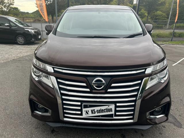 エルグランド ２５０ハイウェイスタープレミアム　スマートキー　ＥＴＣ　Ｂｌｕｅｔｏｏｔｈ　バックモニター　両側電動スライドドア　シートヒーター／クーラー　横滑り防止　サンシェード　フリップダウンモニター（4枚目）