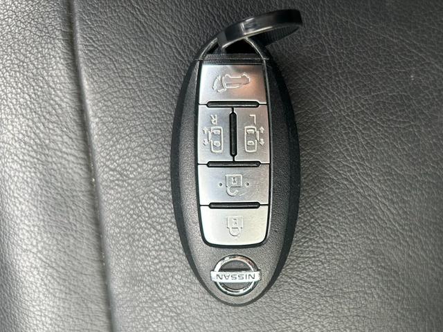 エルグランド ２５０ハイウェイスタープレミアム　スマートキー　ＥＴＣ　Ｂｌｕｅｔｏｏｔｈ　バックモニター　両側電動スライドドア　シートヒーター／クーラー　横滑り防止　サンシェード　フリップダウンモニター（33枚目）