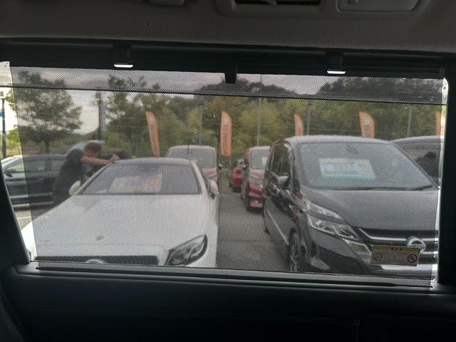 エルグランド ２５０ハイウェイスタープレミアム　スマートキー　ＥＴＣ　Ｂｌｕｅｔｏｏｔｈ　バックモニター　両側電動スライドドア　シートヒーター／クーラー　横滑り防止　サンシェード　フリップダウンモニター（35枚目）