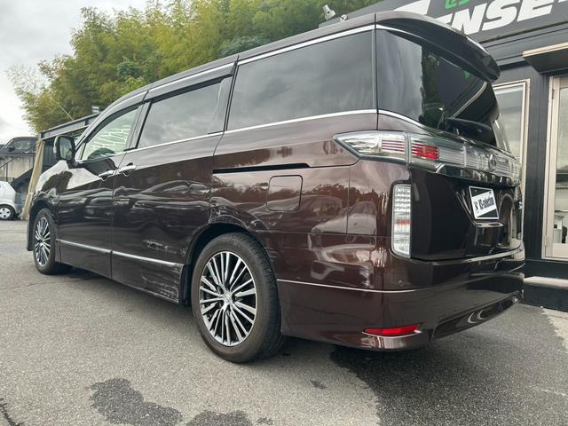 エルグランド ２５０ハイウェイスタープレミアム　スマートキー　ＥＴＣ　Ｂｌｕｅｔｏｏｔｈ　バックモニター　両側電動スライドドア　シートヒーター／クーラー　横滑り防止　サンシェード　フリップダウンモニター（53枚目）