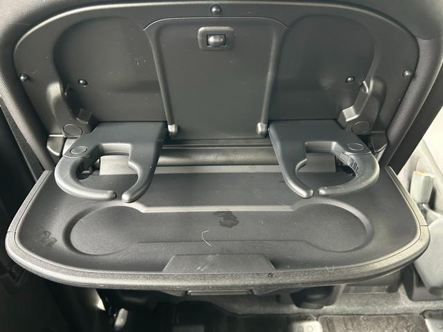 セレナ e-パワー ハイウェイスターV ETC バックカメラ ドラレコ レーダー探知機 両側電動スライドドア プッシュスタート クルーズコントロール ステアリングスイッチ シートヒーター スマートキー(40枚目)