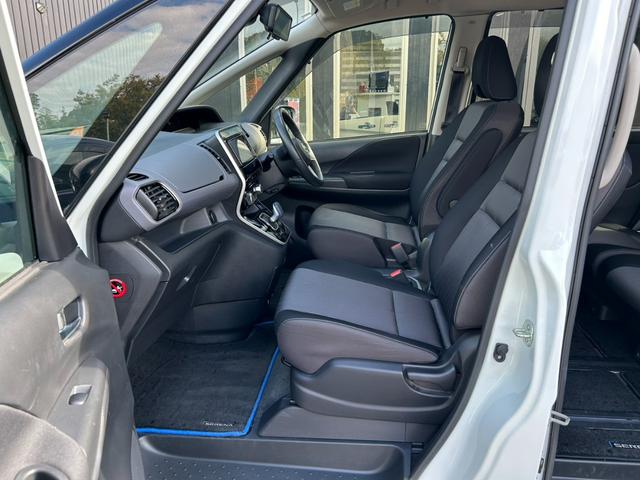 セレナ ｅ－パワー　ハイウェイスターＶ　ドライブレコーダー　Ｂｌｕｅｔｏｏｔｈオーディオ　ＥＴＣ　バックカメラ　両側電動スライドドア　ステアリングスイッチ　クルーズコントロール　スマートキー（10枚目）