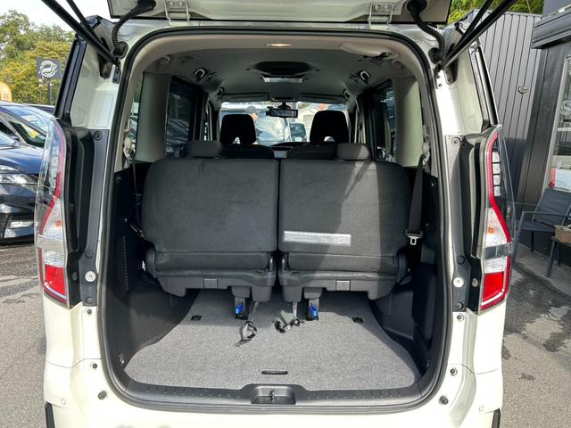 セレナ ｅ－パワー　ハイウェイスターＶ　ドライブレコーダー　Ｂｌｕｅｔｏｏｔｈオーディオ　ＥＴＣ　バックカメラ　両側電動スライドドア　ステアリングスイッチ　クルーズコントロール　スマートキー（13枚目）