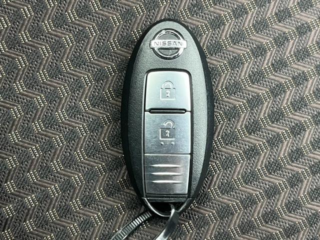 ノート  フルセグ スマートルームミラー アラウンドビューモニター 踏み間違い防止 横滑り防止 スマートキー オートエアコン オートエアコン オートライト  衝突軽減ブレーキ(24枚目)