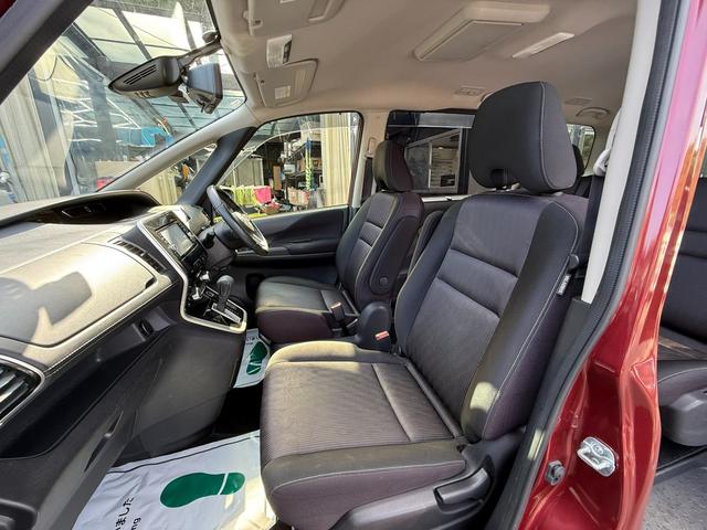 セレナ ハイウェイスター　Ｖセレクション　ＥＴＣ　スマートキー　アラウンドビューモニター　パーキングアシスト　フリップダウンモニター　両側電動スライドドア　デジタルインナーミラー　ドライブレコーダー（10枚目）