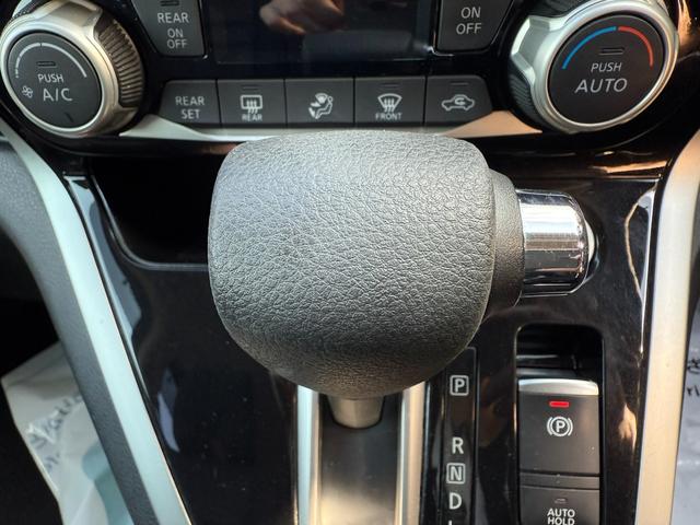 セレナ ハイウェイスター　Ｖセレクション　ＥＴＣ　スマートキー　アラウンドビューモニター　パーキングアシスト　フリップダウンモニター　両側電動スライドドア　デジタルインナーミラー　ドライブレコーダー（22枚目）