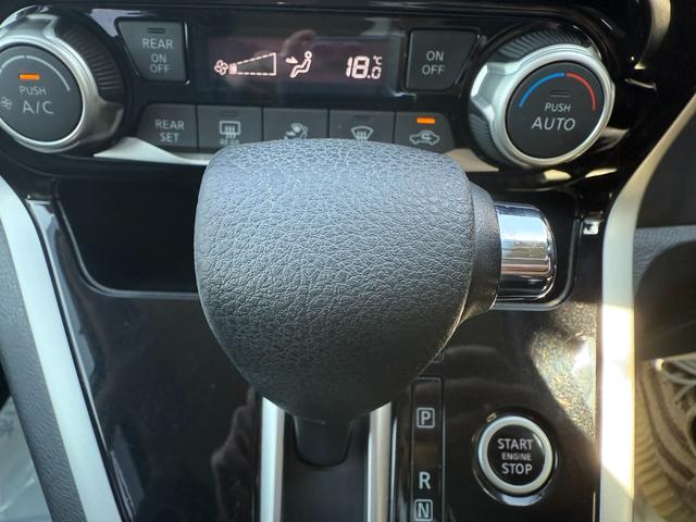 セレナ ハイウェイスター　Ｖセレクション　スマートキー　両側電動スライドドア　バックモニター　Ｂｌｕｅｔｏｏｔｈ　サンシェード　フリップダウンモニター　ドライブレコーダー　タイヤサイズ１９５／６０Ｒ１６（23枚目）