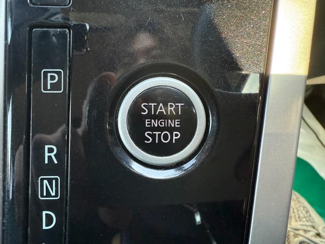 セレナ ハイウェイスター　Ｖセレクション　スマートキー　両側電動スライドドア　バックモニター　Ｂｌｕｅｔｏｏｔｈ　サンシェード　フリップダウンモニター　ドライブレコーダー　タイヤサイズ１９５／６０Ｒ１６（26枚目）