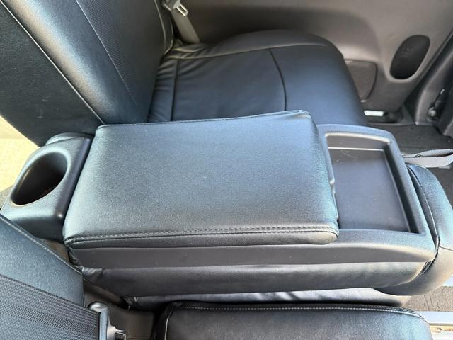 セレナ ハイウェイスター　Ｖセレクション　スマートキー　両側電動スライドドア　バックモニター　Ｂｌｕｅｔｏｏｔｈ　サンシェード　フリップダウンモニター　ドライブレコーダー　タイヤサイズ１９５／６０Ｒ１６（34枚目）