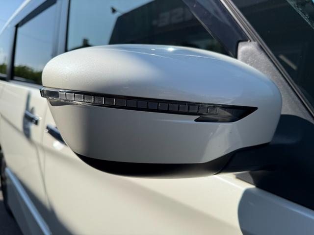 セレナ ハイウェイスター　Ｖセレクション　スマートキー　両側電動スライドドア　バックモニター　Ｂｌｕｅｔｏｏｔｈ　サンシェード　フリップダウンモニター　ドライブレコーダー　タイヤサイズ１９５／６０Ｒ１６（48枚目）