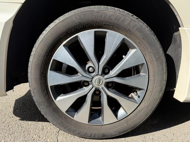 セレナ ハイウェイスター　ＥＴＣ　スマートキー　アラウンドビューモニター　デジタルインナーミラー　フリップダウンモニター　両側電動スライドドア　ドライブレコーダー　サンシェード（53枚目）