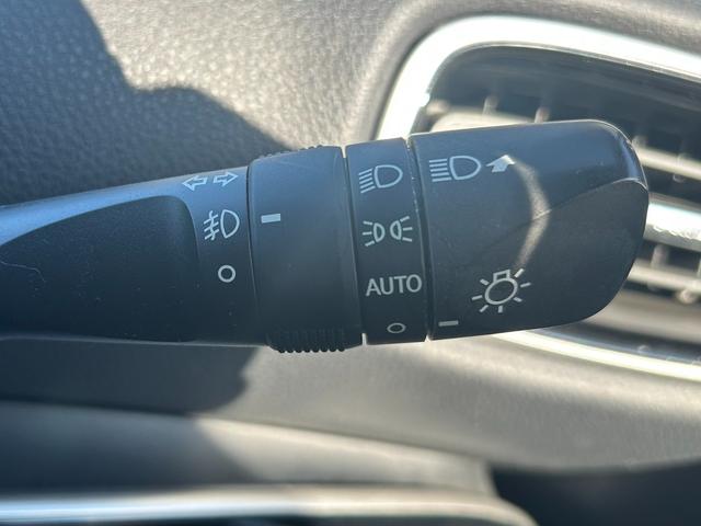 プリウス A Bluetooth バックカメラ 横滑り防止 パワーウィンドウ スマートキ オートライト ETC クルーズコントロール パワーウィンドウ 電源ソケット ドライブモード EVモード(15枚目)