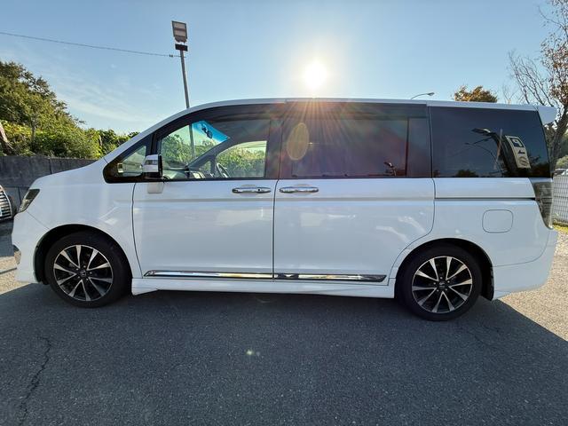 ステップワゴンスパーダ Z クールスピリット ETC スマートキー 両側電動スライドドア サンシェード バックモニター Bluetooth オートライト 横滑り防止 タイヤサイズ205/55R17(6枚目)