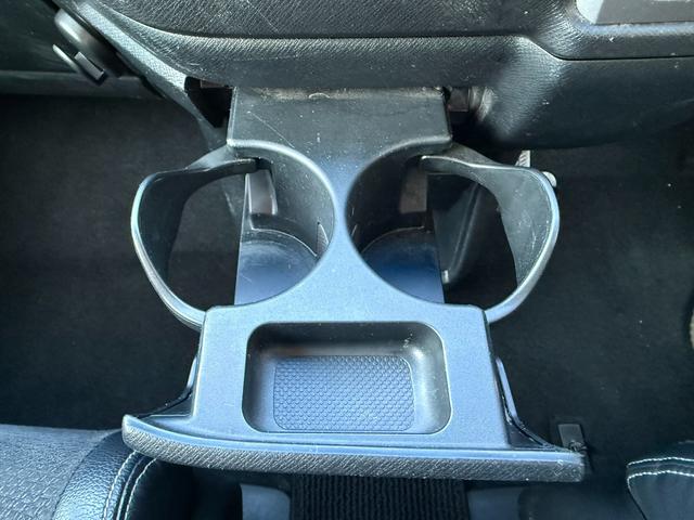 ステップワゴンスパーダ Z クールスピリット ETC スマートキー 両側電動スライドドア サンシェード バックモニター Bluetooth オートライト 横滑り防止 タイヤサイズ205/55R17(26枚目)