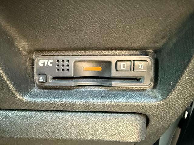 ステップワゴンスパーダ Z クールスピリット ETC スマートキー 両側電動スライドドア サンシェード バックモニター Bluetooth オートライト 横滑り防止 タイヤサイズ205/55R17(28枚目)