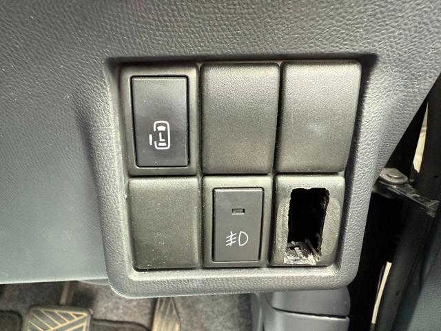 ルークス ハイウェイスター　スマートキー　オートライト　片側電動スライドドア　純正ステアリング　オートエアコン　プッシュスタート　タイヤサイズ１６５／５５Ｒ１４（22枚目）