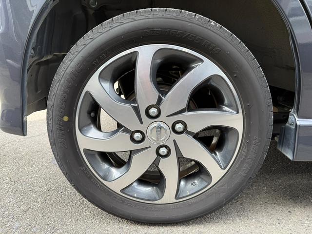 ルークス ハイウェイスター　スマートキー　オートライト　片側電動スライドドア　純正ステアリング　オートエアコン　プッシュスタート　タイヤサイズ１６５／５５Ｒ１４（40枚目）